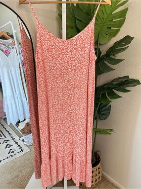 ☀️ Coral & White Leaf Print Swing Dress Sz M | Flowy Boho Sundress | First Love
